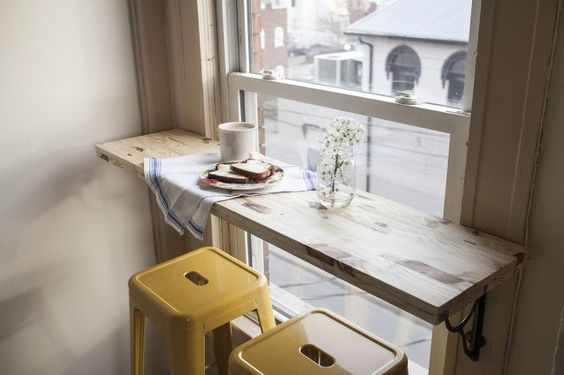 mesa para una pequeña cocina