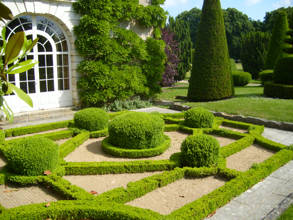 jardim da frente com as próprias mãos