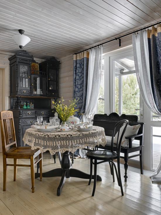 Textiles in the interior of the kitchen