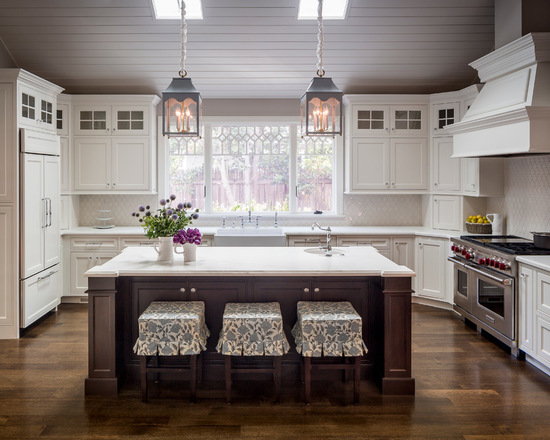 Textiles in the interior of the kitchen